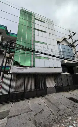 Gedung 5 Lantai Bagus di Jl. Perak Lokasi Strategis  Nol Jalan