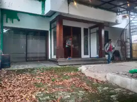 Rumah sewa pinggir jalan Lenteng agung