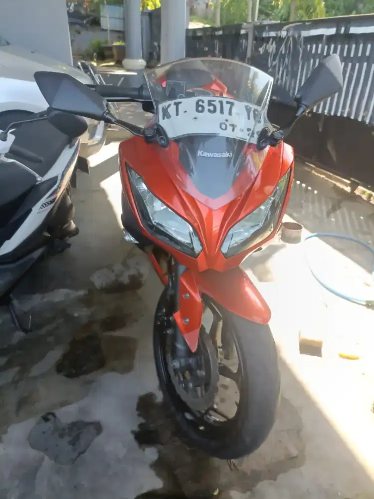 Kawasaki ninja 250 fi Orange
