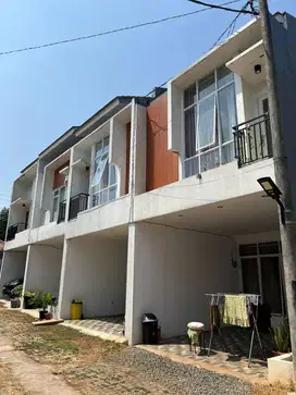 JUAL RUMAH BISA KPR DI PESONA INDAH CIRACAS JAKARTA TIMUR