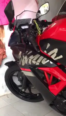 Ninja mono 250 sl warna merah