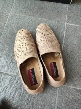 Sepatu Loafers Pierre Cardin