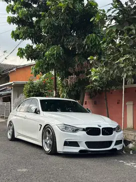 BMW F30 328i sport