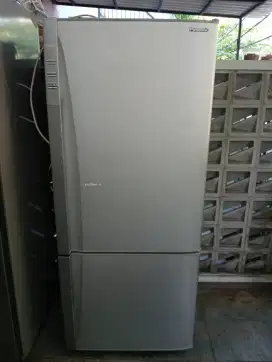 Kulkas jumbo 2 pintu Panasonic