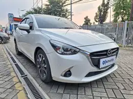 TDP Rendah Mazda 2 1.5 R Skyactiv Bensin-AT 2018 Putih CTZWB