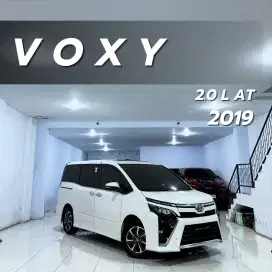 [ODO 23RB‼️] Toyota VOXY 2.0 L AT 2019 pemakaian 2020