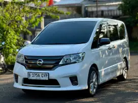 KM 77rb!! SERENA 2.0 HWS AT 2013 PUTIH