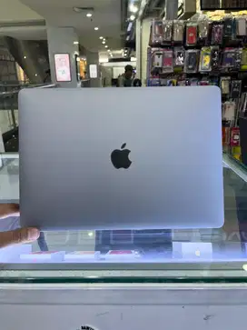 Macbook air 2018 Core I5 8/256gb