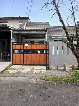 Bismillah.. dikontrakan 1 rumah