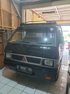 Mitsubishi L 300