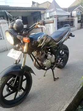 Yamaha Scorpio z bahan plat bandung