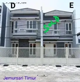 Rumah Baru Gress Jemursari ~ emmi xmpc