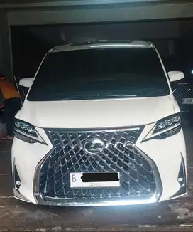 LEXUS LM350 2020