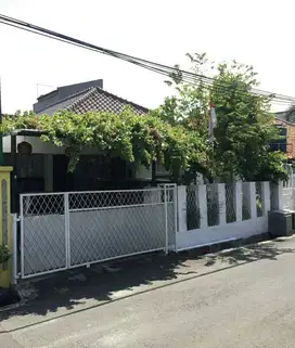 Rumah Di Rawa Simprug,Kebayoran Lama