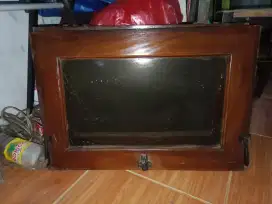Daun jendela dan boven