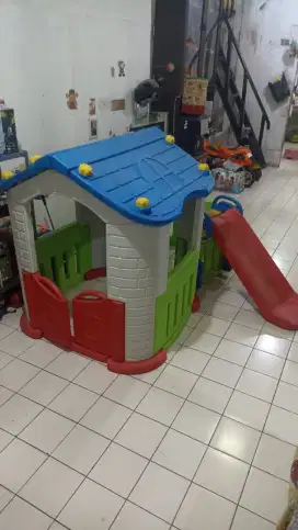 Tobebe Play House Rumah Rumahan Full set dengan Perosotan