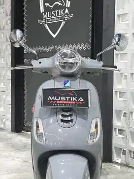 Like New‼️Vespa LX 125 iget th 2024 Grey - Ayu Mustika