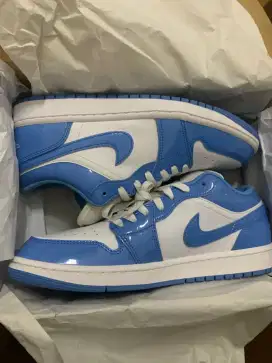 Nike Air Jordan 1 SE White/Legend Blue Uk. 43