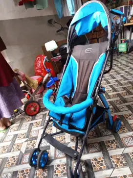 Stroller anak kondisi masih lumayan bagus