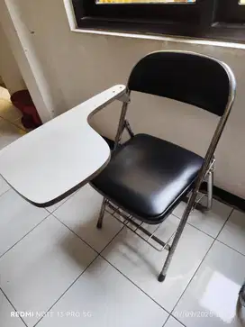 Memo Chair / Kursi Lipat + Memo / Kursi Kuliah Chitose Yamato MBD