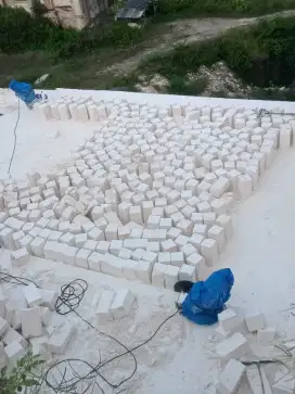 Batu kumbung buat pondasi