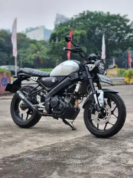 Yamaha XSR 155 Plat DKI