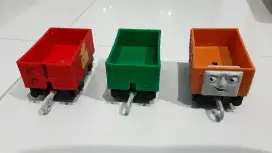 Mainan anak gerbong thomas gratis dengan pembelian 5 mainan di 123