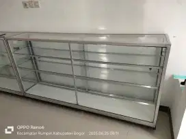 Etalase kaca 2m dan 1,5m