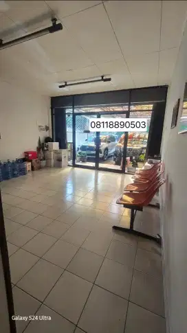 Dijual murah rumah hook 4L pinggir jalan dekat Mangga Dua Jakpus