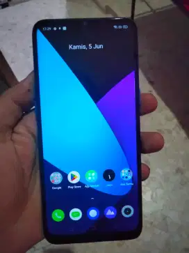 Realme 5 3/64 Hp+charger