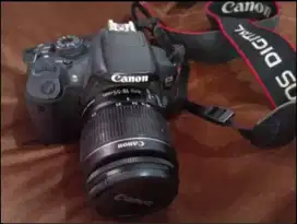 Kamera canon d700 like new