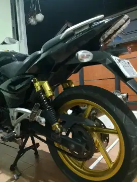 Bajaj Pulsar 220F