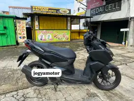 Honda Vario 160 cbs tahun 2022 cash dan credit