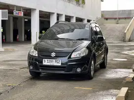 MOBIL MATIC DIBAWAH 100JT!!SUZUKI SX4 X OVER AT 2009