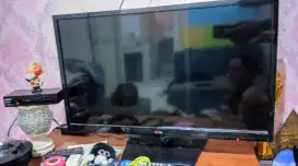 TV merk LG bekas + set top box nya