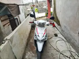 Mio putih sporty