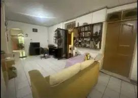 Jual Rumah Dengan Letak Strategis Di Daerah Palmerah, Jakarta Barat.