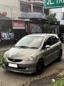 Honda Jazz VTEC Sporty AT 2005 Surat2 Lengkap pajak isi mobil rawatan