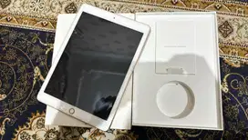 IPAD gen 6 32 GB tahun 2018 GOLD