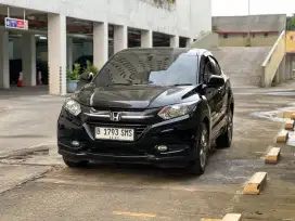Honda HRV S CVT 2018 Hitam TDP 5 JUTA