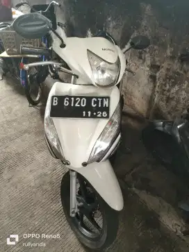 Honda spacy 2011