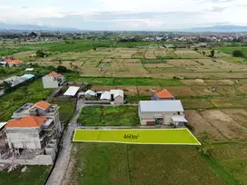 Tanah Dijual Zona Kuning dengan View Sawah di Lingkungan Villa