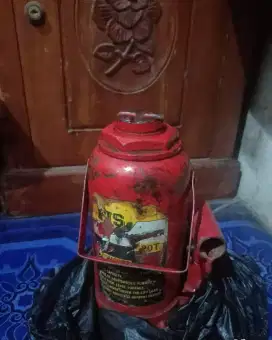 Jual dongkrak 20 ton bekas pemakaian normal, bekas rasa baru