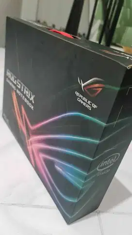 Laptop ROG STRIX & Keyboard Gaming K1 Meca (Dus only)