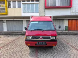 Mitsubishi L300 box kondisi baik