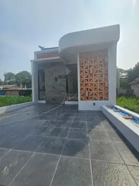 Rumah satu lantai rasa dua lantai