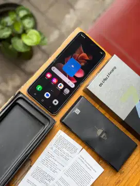 Samsung galaxy Z flip3 5G 8/128GB