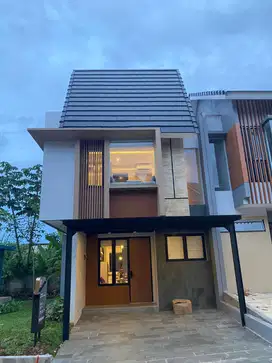 JUAL RUMAH SIAP HUNI 2LT DI LAKE HOME SERPONG