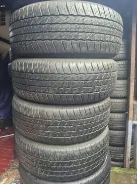Ban copotan Fortuner Bridgestoen duller H/T 265/60 R18 80% 2022..4pcs