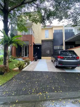 Dijual Rumah 2 lantai siap huni  hook furnished dikawasan Argenia